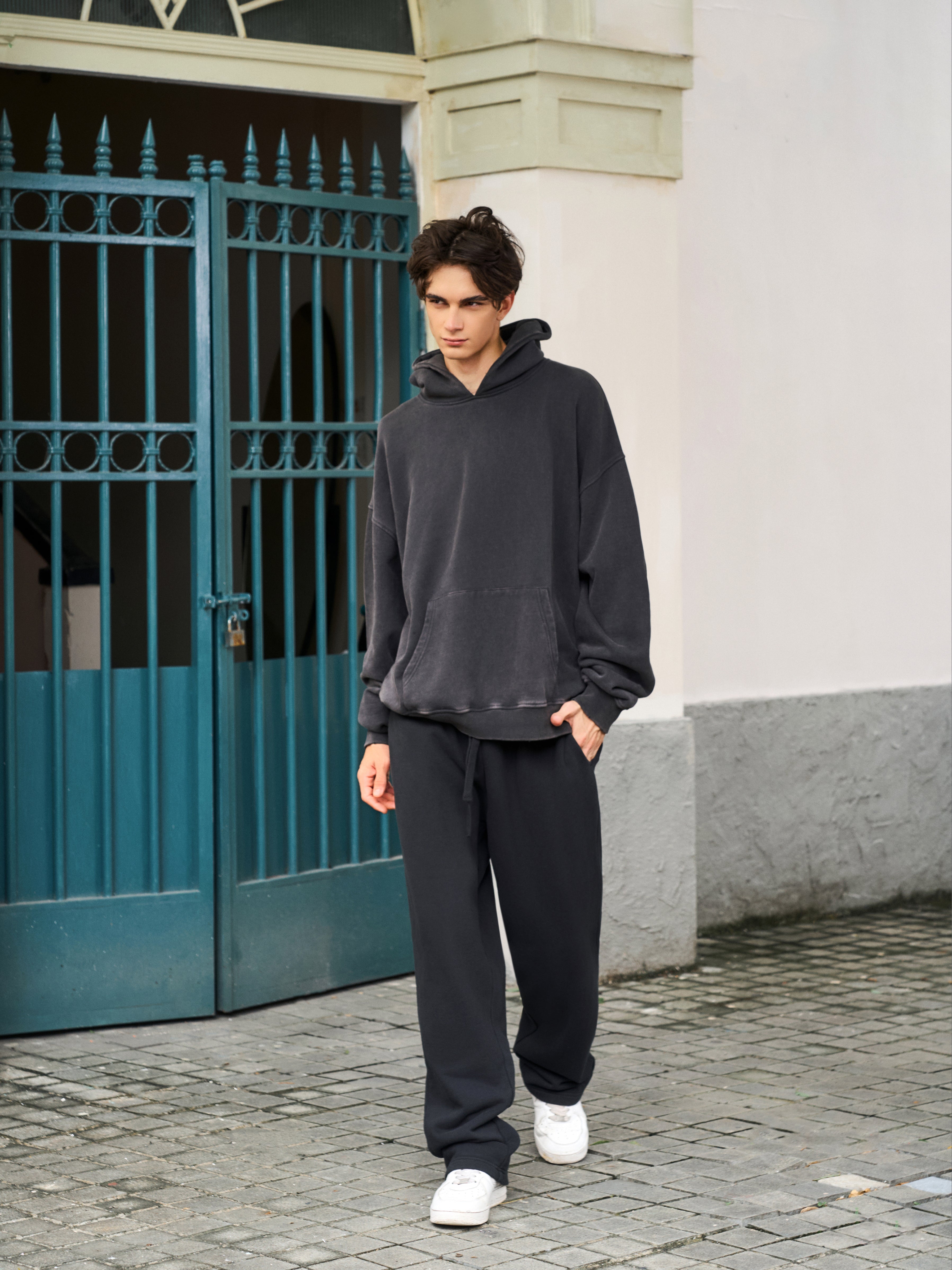 Men's Oversized Vintage Black Hoodie