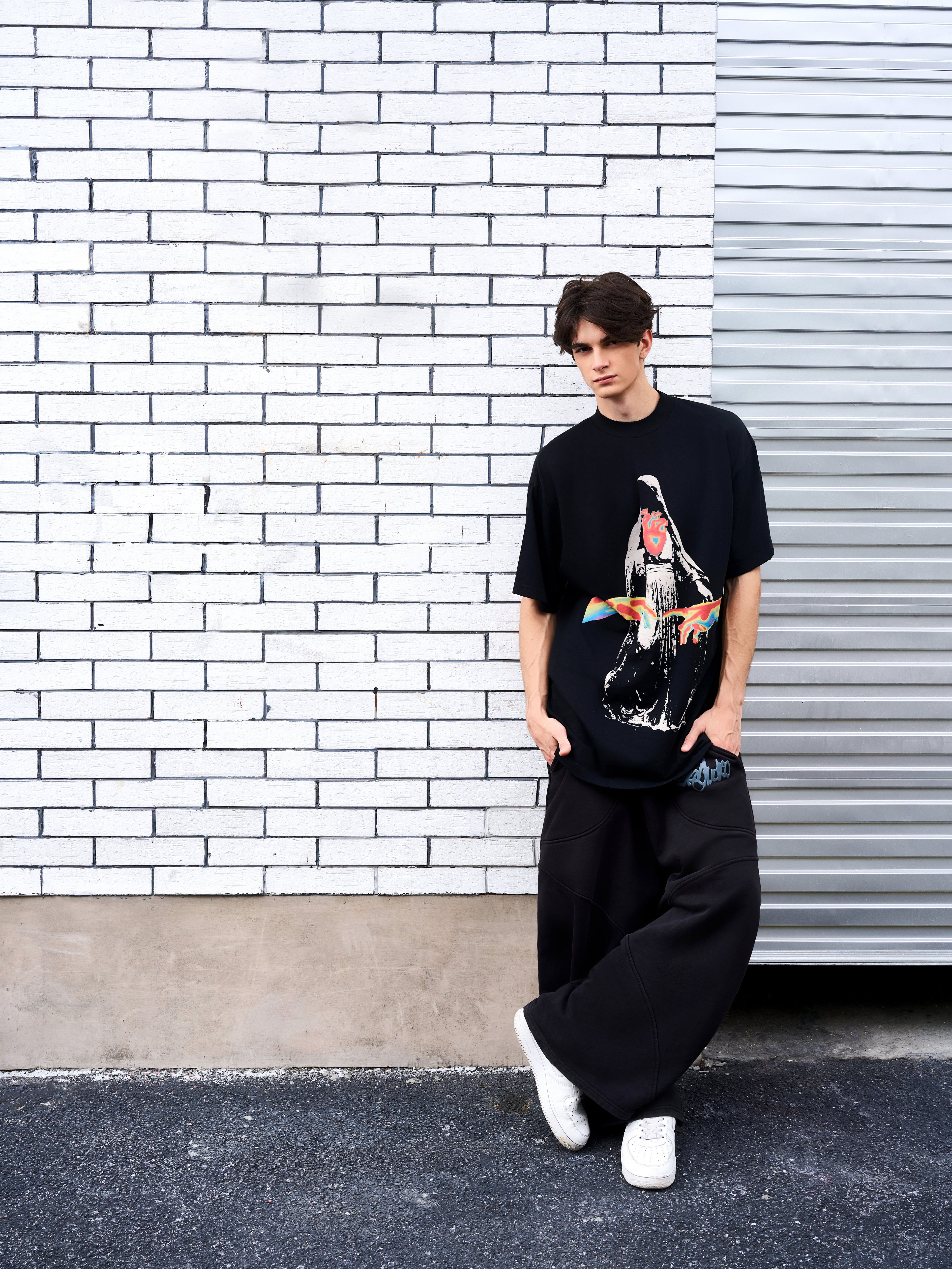 Men's Relaxed Fit Black Graphic T-Shirt