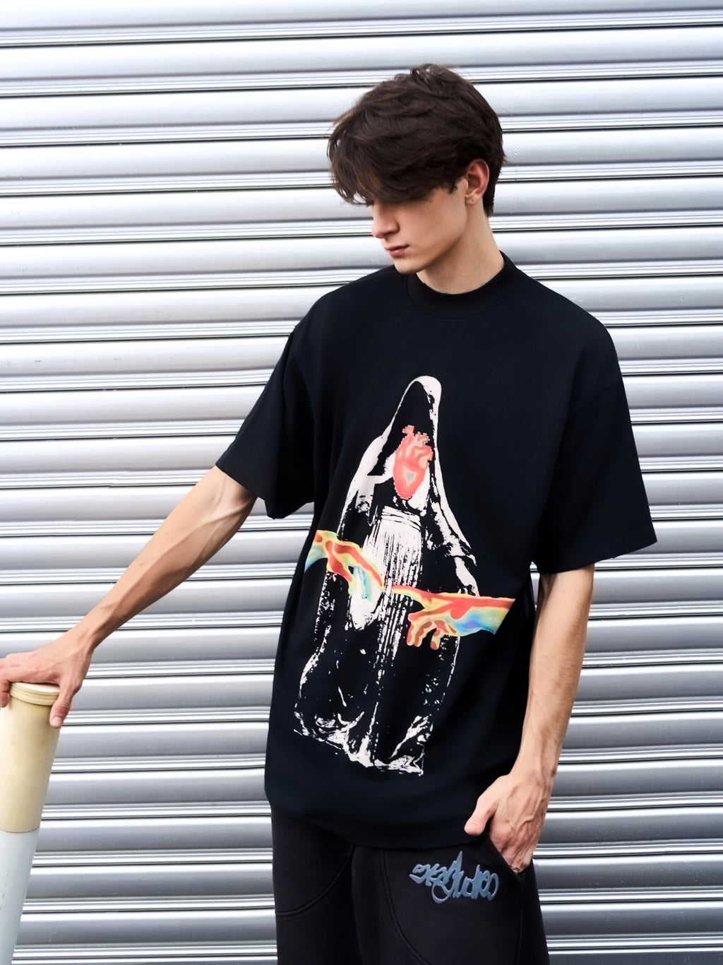 Men's Relaxed Fit Black Graphic T-Shirt