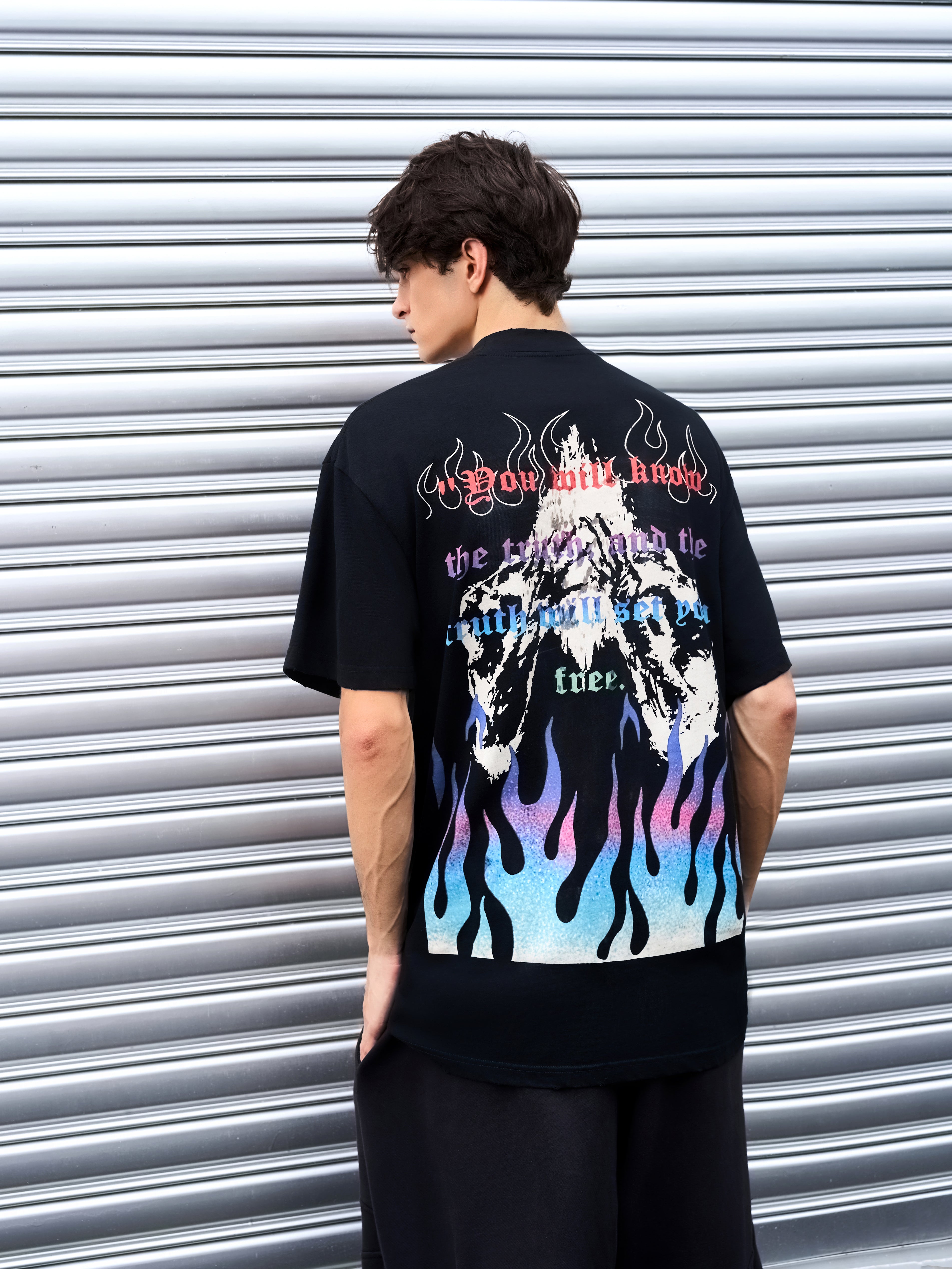 Men's Relaxed Fit Black Graphic T-Shirt